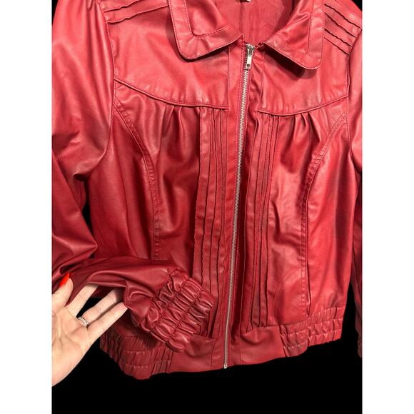 JohnPaulRichard Red Faux Leather Bomber Jacket Size Large - Picture 3 of 10